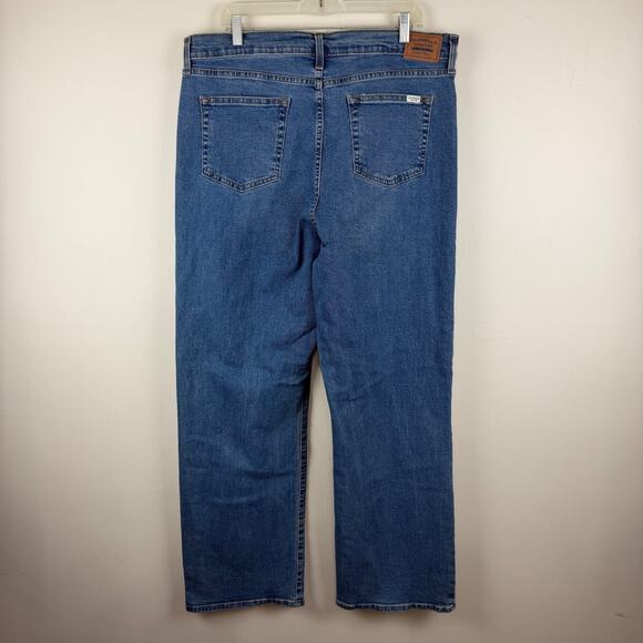 Signature Levi’s Women’s 18 W34 High Rise Straight Jeans Blue Denim EUC - Picture 2 of 7